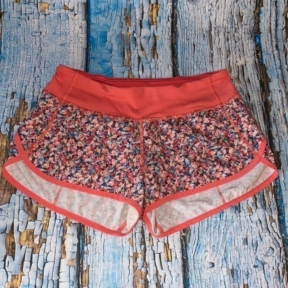 Lululemon Run Speed Short *4-way Stretch in Prism Petal Multicolor Floral Shorts